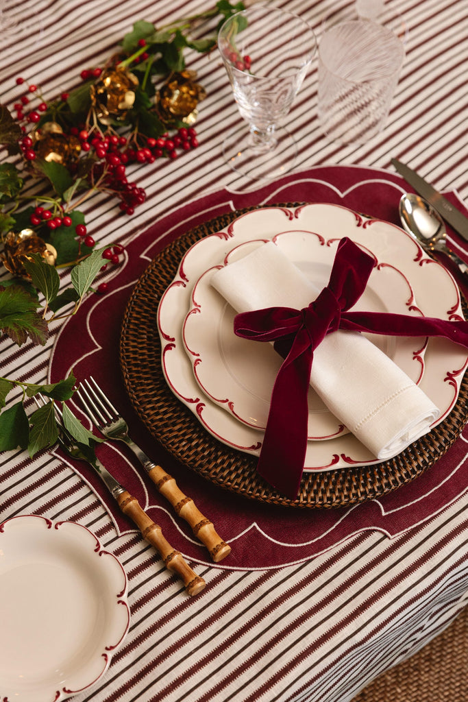 REBECCA UDALL Scalloped Olivia crockery plates with red rim