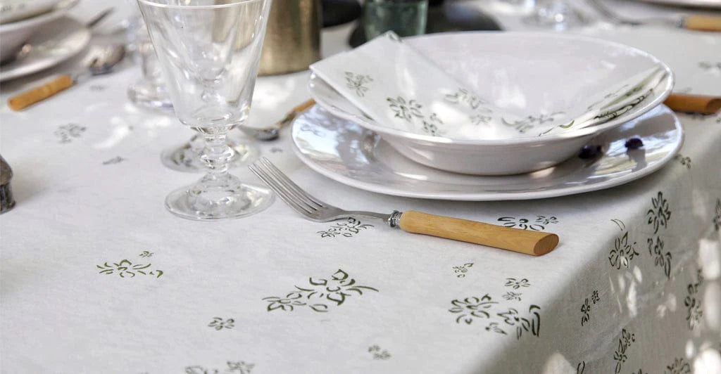 Summerill & Bishop Falling Flower Paper Tablecloth