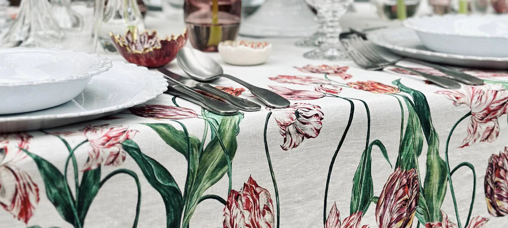 Summerill & Bishop Tulip Linen Tablecloth