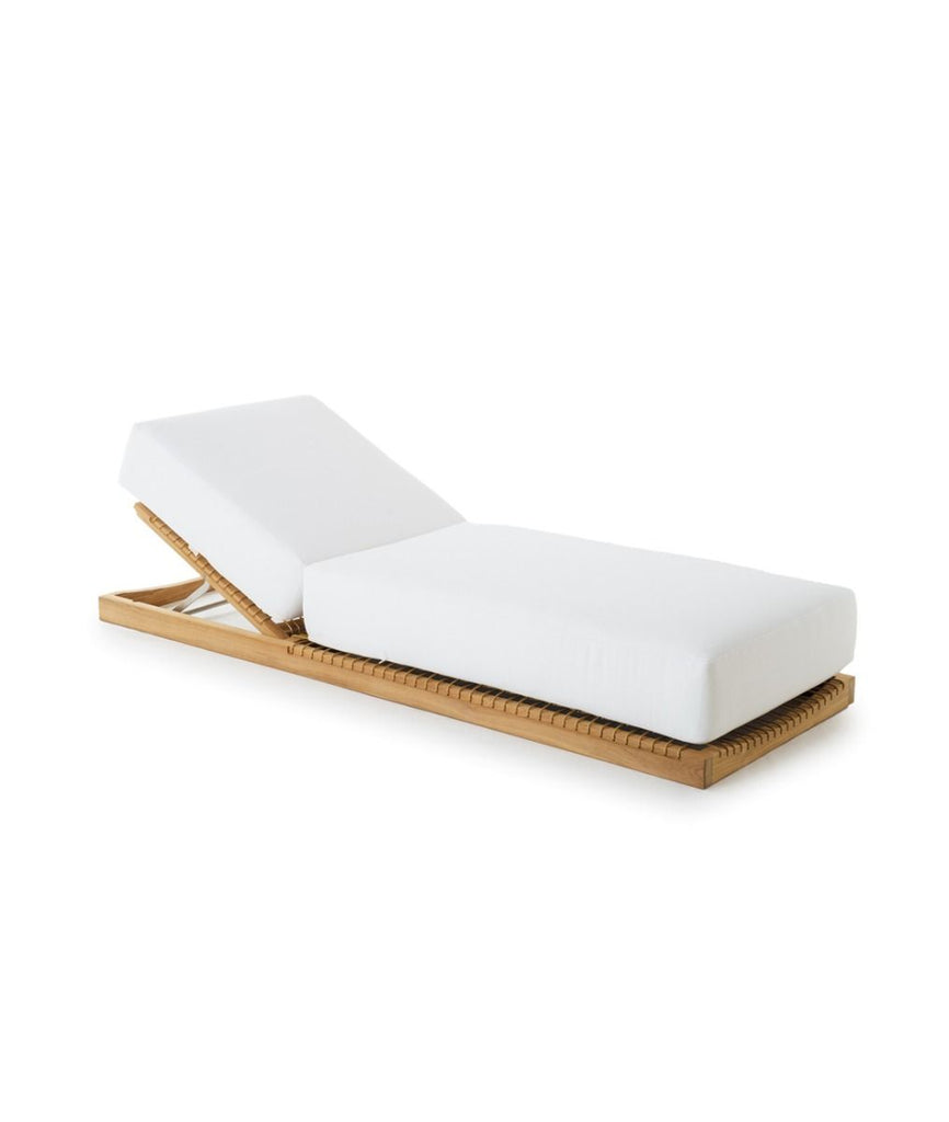 Synthesis Low Sunlounger In Teak And Waprolace